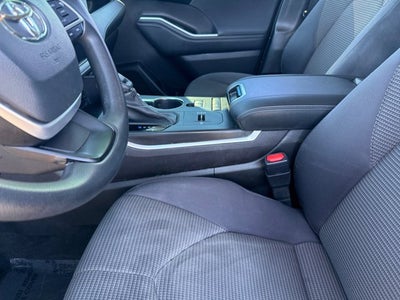 2022 Toyota Highlander L