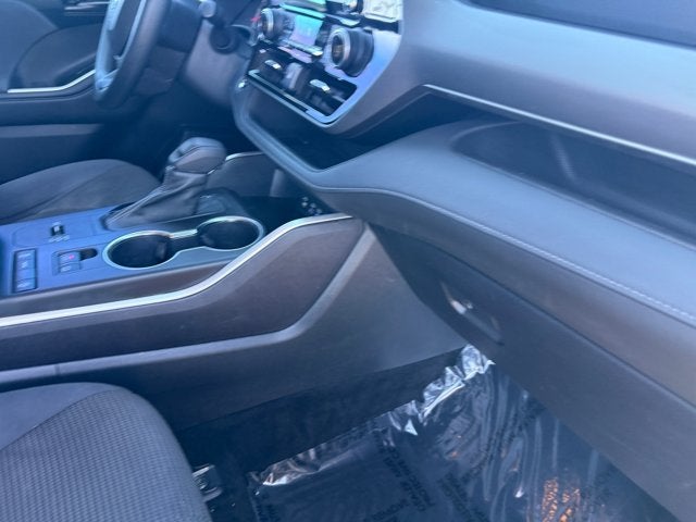 2022 Toyota Highlander L