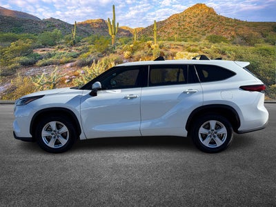 2022 Toyota Highlander L