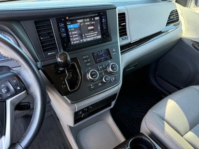 2017 Toyota Sienna Base