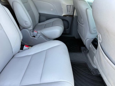 2017 Toyota Sienna Base