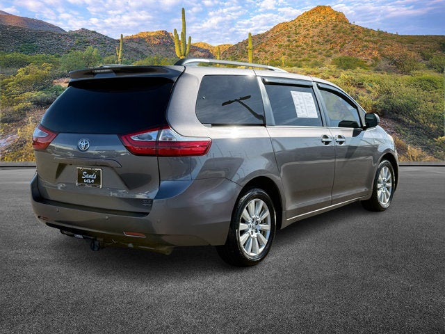 2017 Toyota Sienna Base