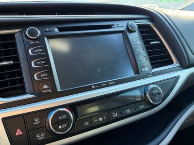 2017 Toyota Highlander Base