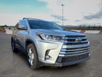 2017 Toyota Highlander Base
