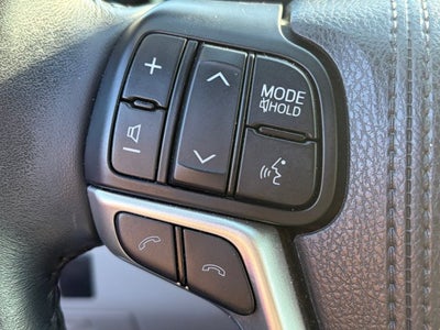 2017 Toyota Highlander Base