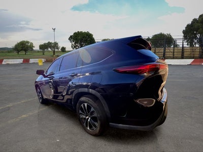 2020 Toyota Highlander Hybrid XLE