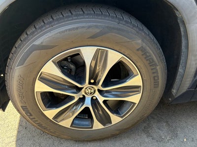 2020 Toyota Highlander Hybrid XLE