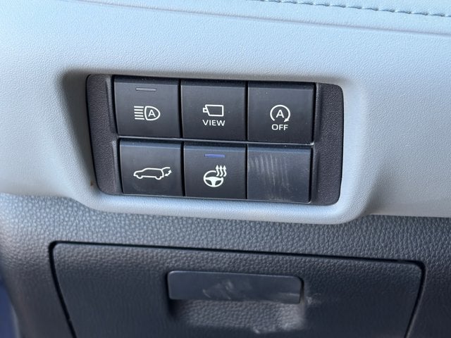 2023 Toyota Highlander Base