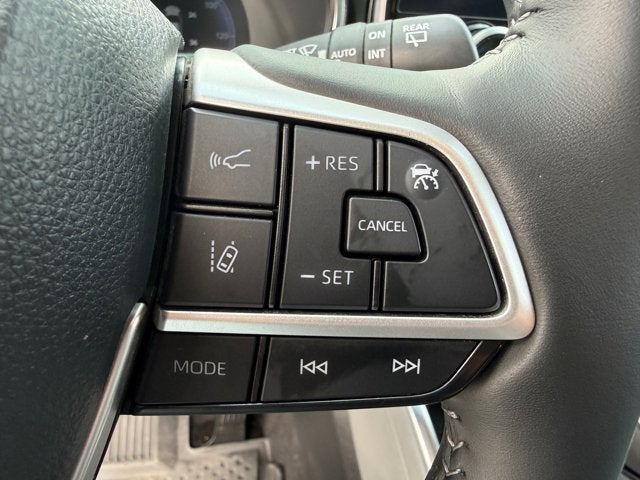 2023 Toyota Highlander Base