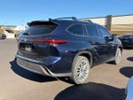2023 Toyota Highlander Base