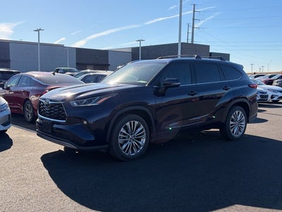 2023 Toyota Highlander Base