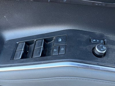 2023 Toyota Highlander Base