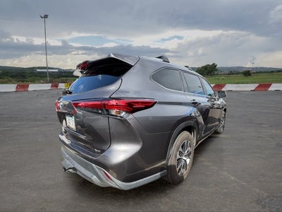 2023 Toyota Highlander Base