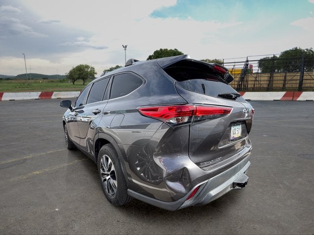 2023 Toyota Highlander Base