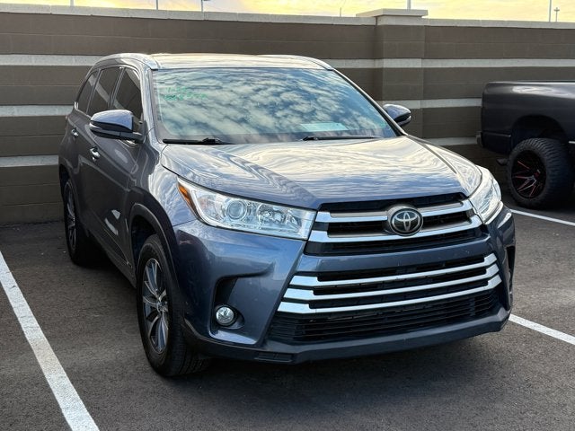 2018 Toyota Highlander Base