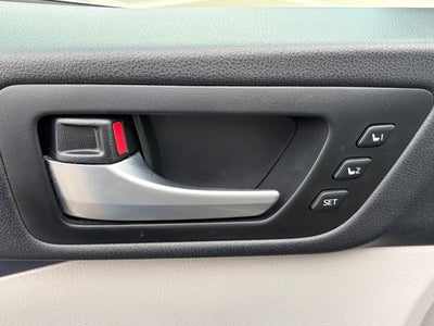 2019 Toyota Highlander Base