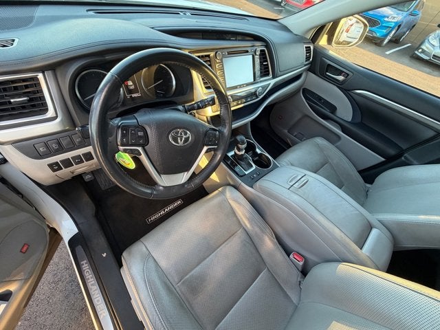 2019 Toyota Highlander Base