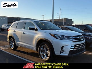2019 Toyota Highlander Base