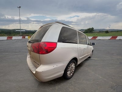 2007 Toyota Sienna Base