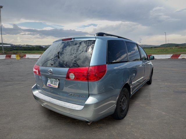 2007 Toyota Sienna Base