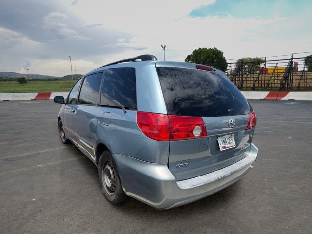 2007 Toyota Sienna Base