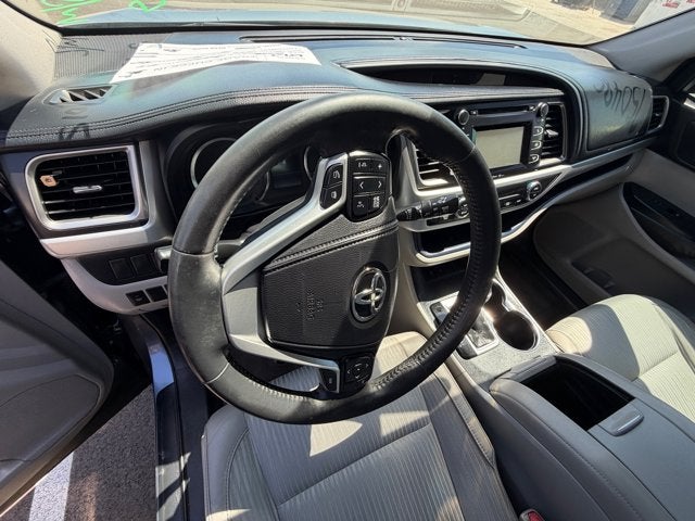2015 Toyota Highlander Base
