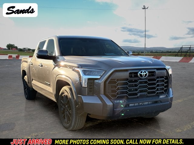 2024 Toyota Tundra 4WD SR5