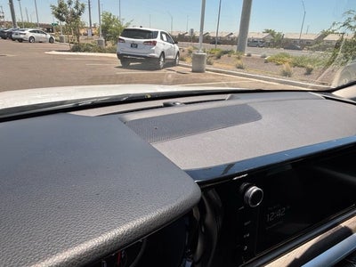 2022 Kia K5 EX