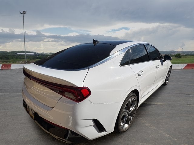 2022 Kia K5 EX