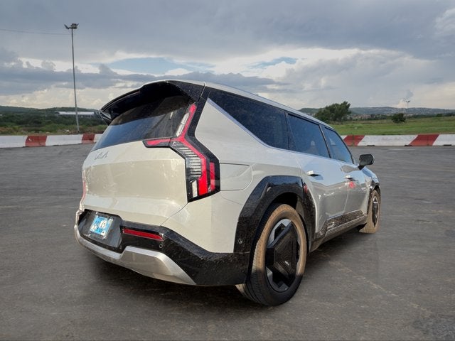 2026 Kia EV9 Land