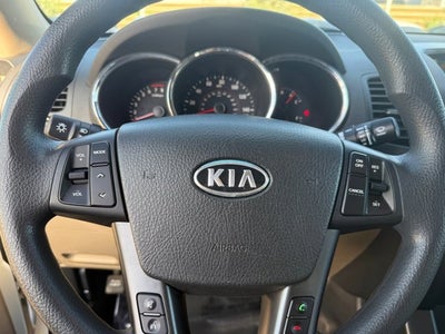 2011 Kia Sorento LX