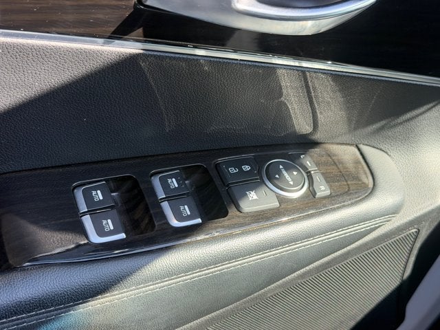 2019 Kia Sorento S V6