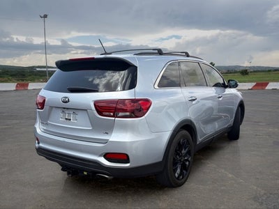 2019 Kia Sorento S V6