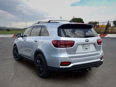2019 Kia Sorento S V6