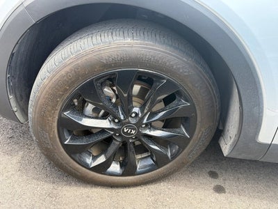 2019 Kia Sorento S V6