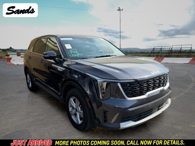 2025 Kia Sorento LX
