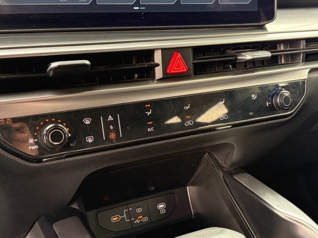2025 Kia Sorento LX