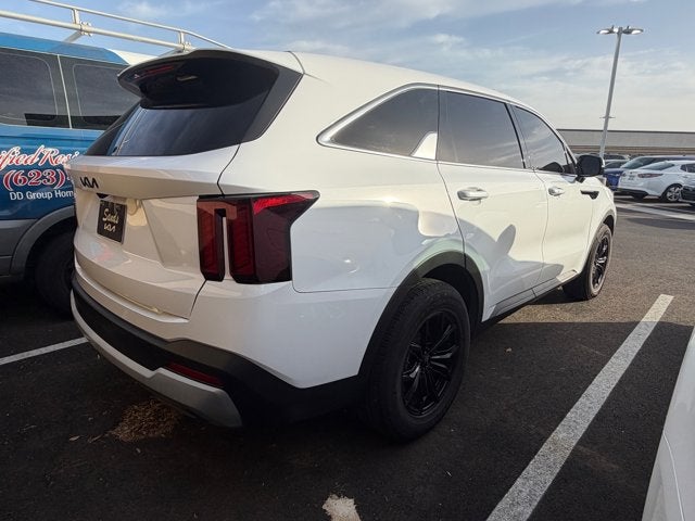 2025 Kia Sorento LX