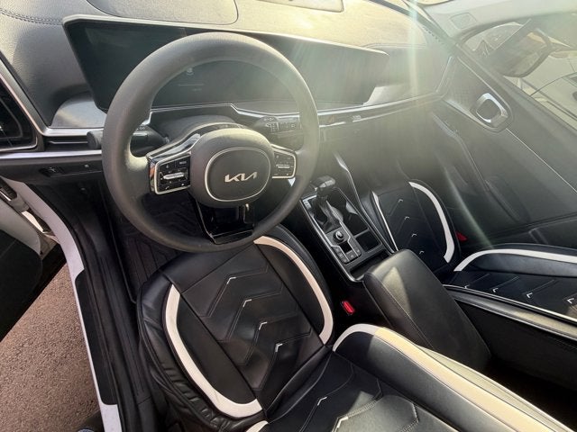 2025 Kia Sorento LX