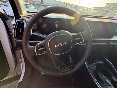 2025 Kia Sorento LX