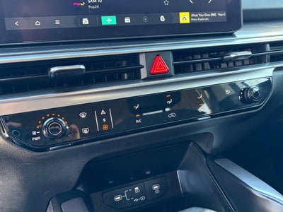 2025 Kia Sorento LX