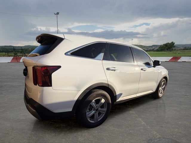 2025 Kia Sorento LX