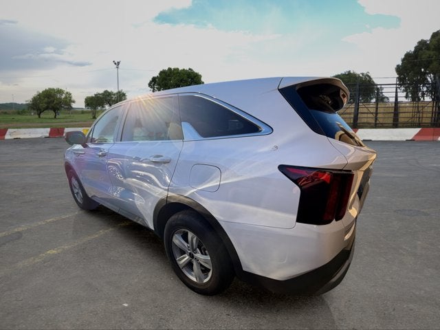 2025 Kia Sorento LX