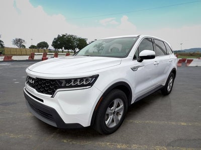 2022 Kia Sorento LX