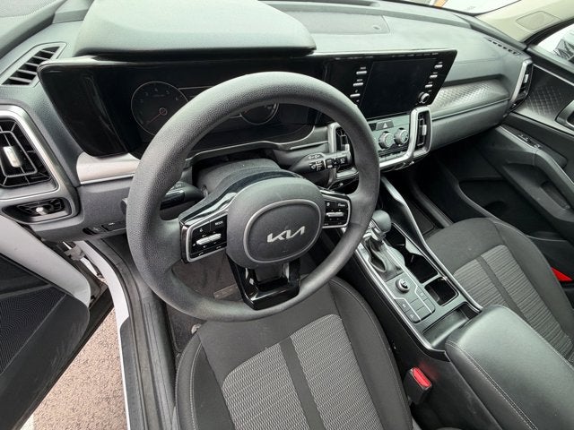 2022 Kia Sorento LX