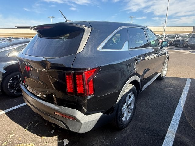 2022 Kia Sorento LX