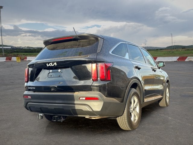 2023 Kia Sorento LX