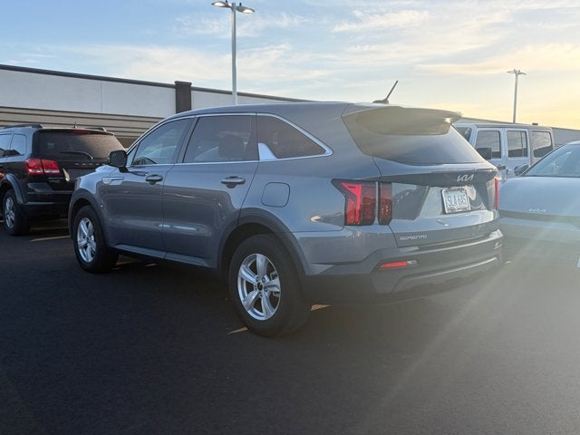 2023 Kia Sorento LX