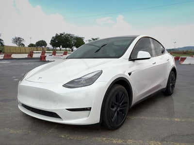 2025 Tesla Model Y Long Range