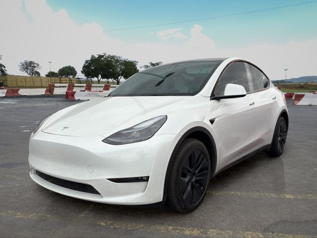 2025 Tesla Model Y Long Range